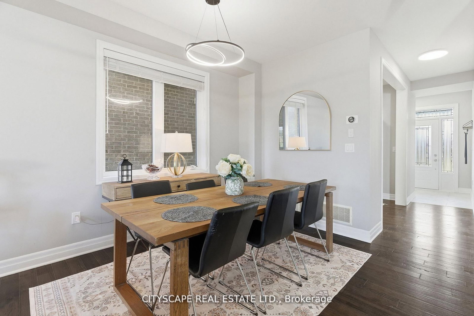 28 Celano Drive • Hamilton, ON photo 9