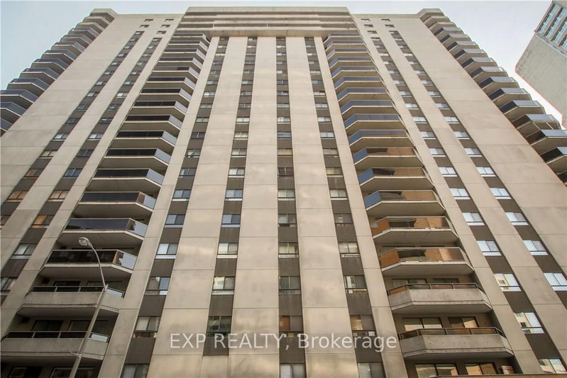 403 - 470 Laurier Avenue W
