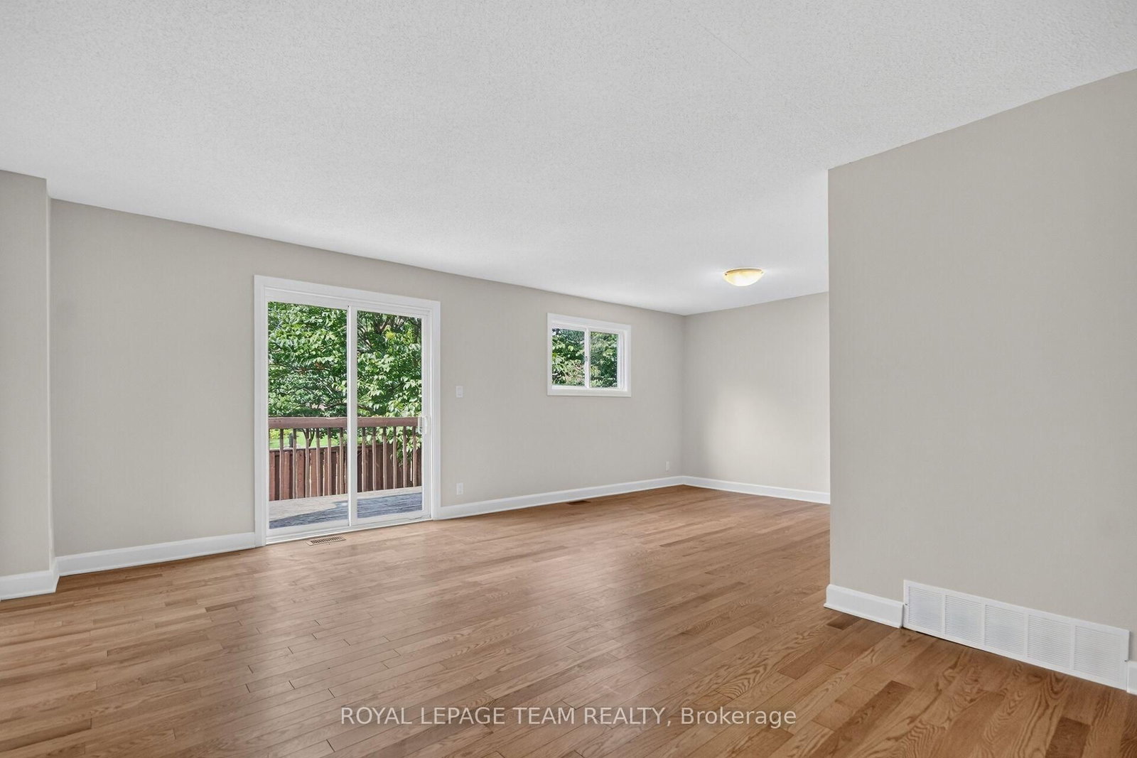 85 Glen Park Drive • Ottawa, ON photo 13