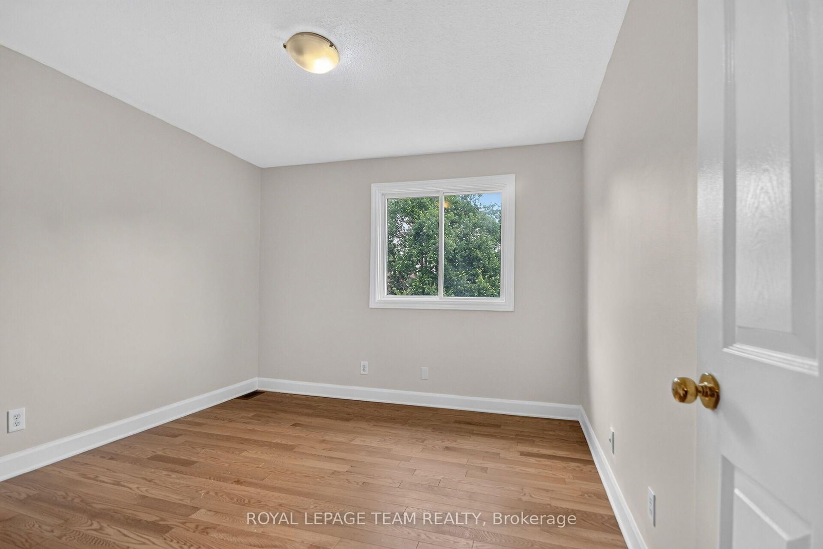 85 Glen Park Drive • Ottawa, ON photo 24