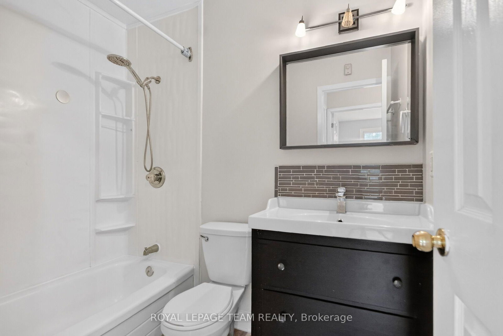 85 Glen Park Drive • Ottawa, ON photo 37