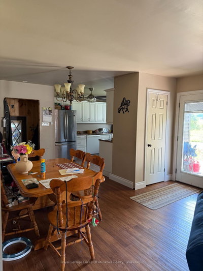 1014 Ben Lake Road East Road • Gravenhurst, ON photo 3