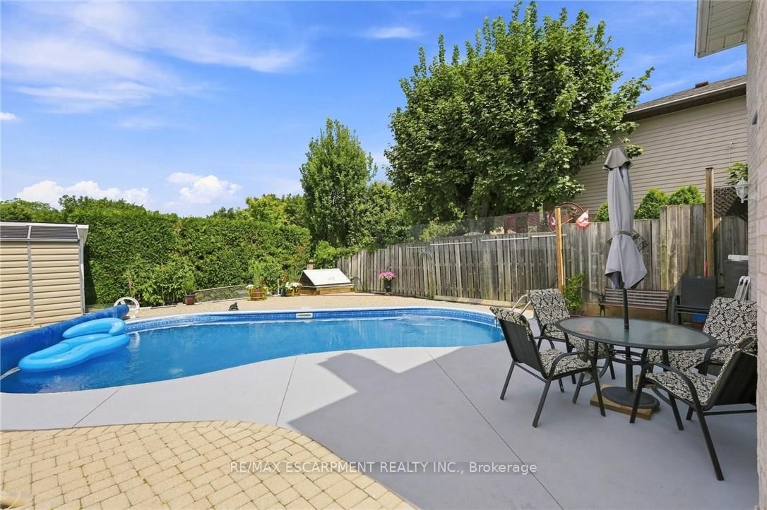 30 Twinoaks Crescent • Hamilton, ON photo 40