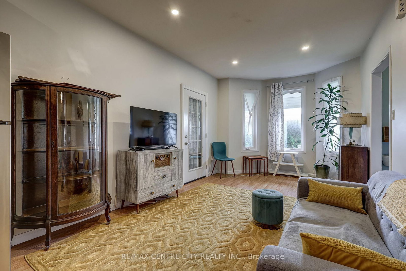 169 Wellington Street • St. Thomas, ON photo 17