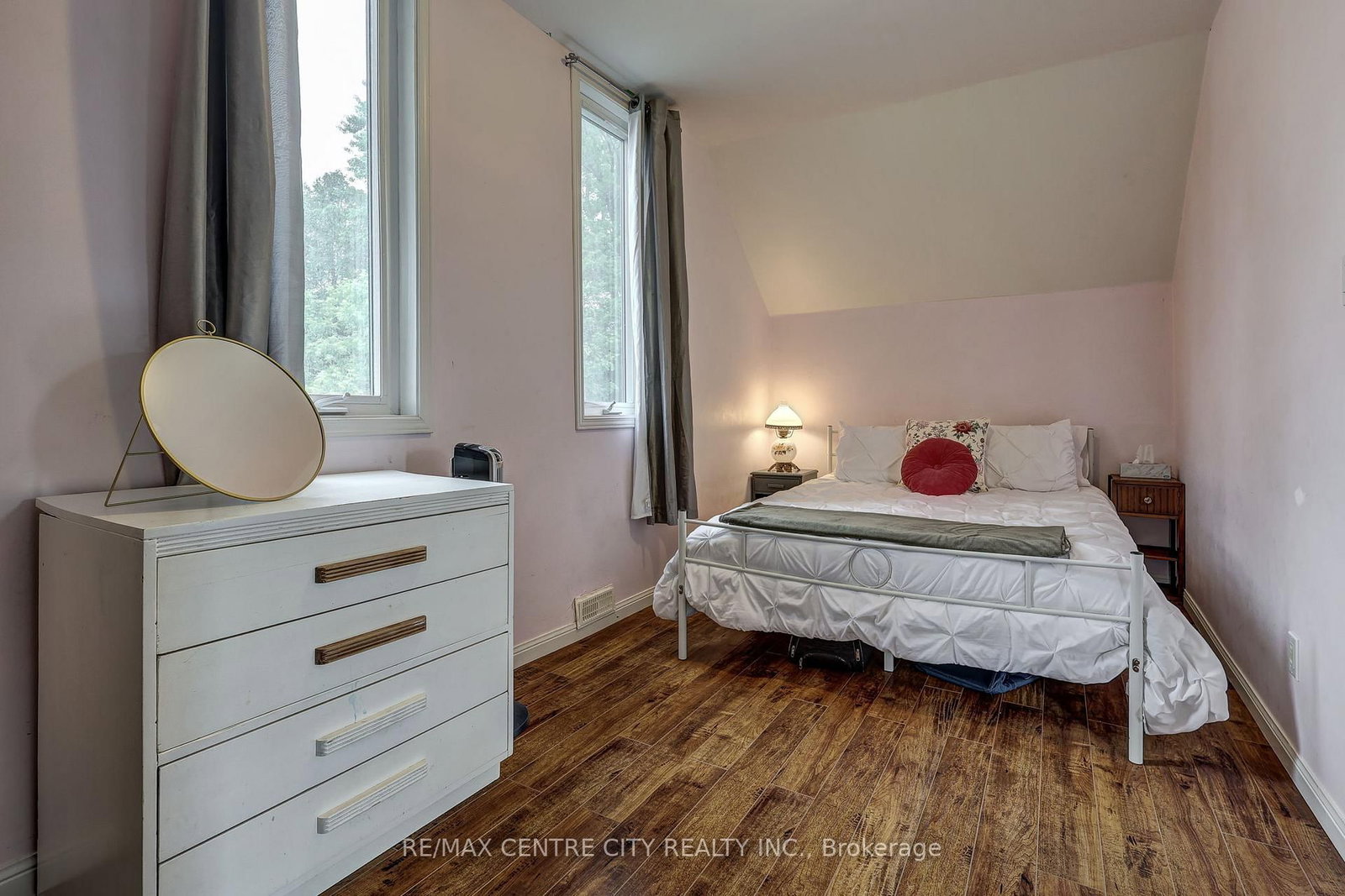 169 Wellington Street • St. Thomas, ON photo 34