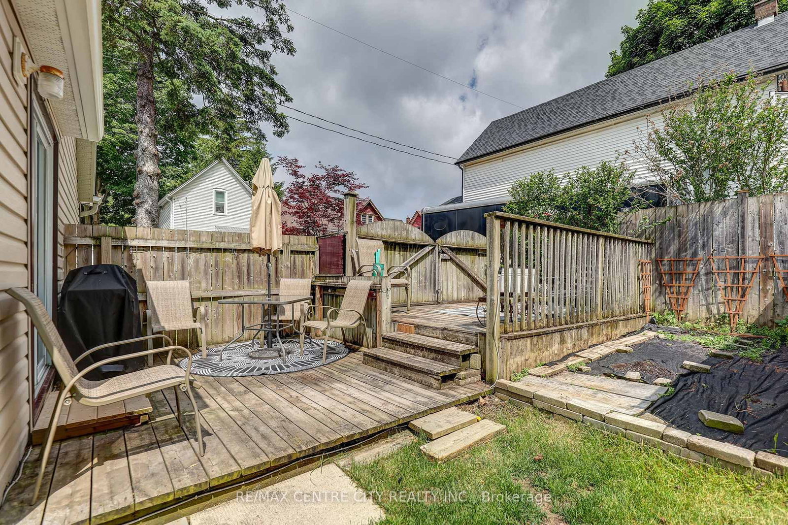 169 Wellington Street • St. Thomas, ON photo 42