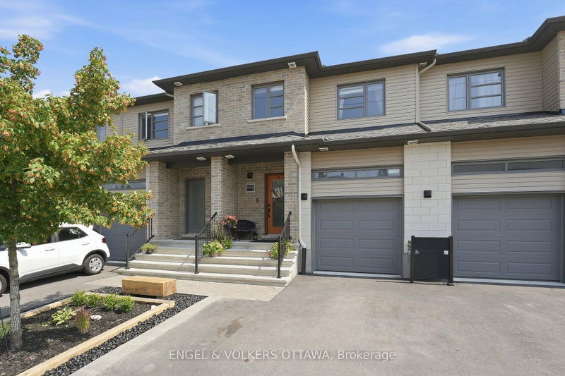282 Munro Street