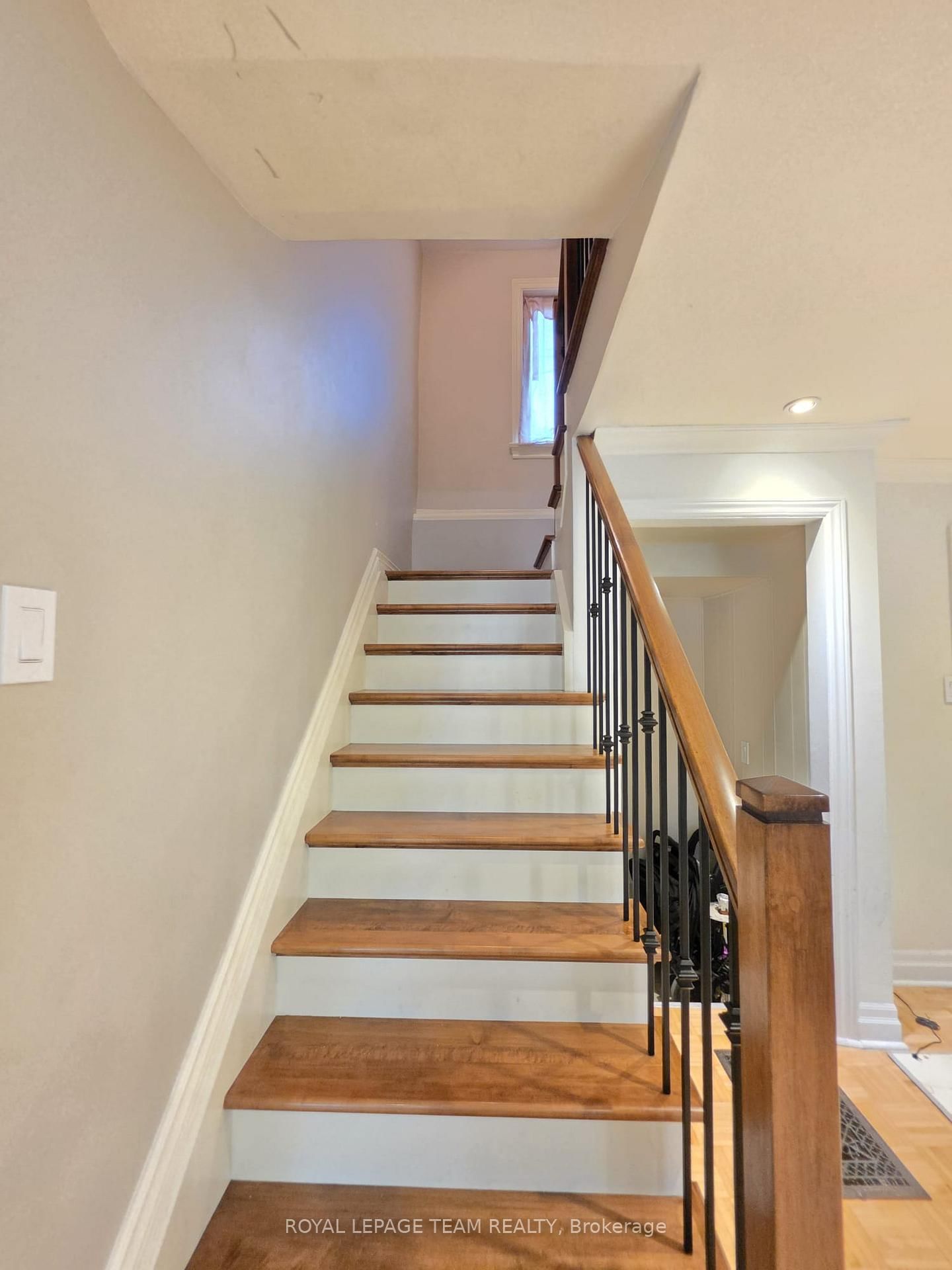 1247 Summerville Avenue • Ottawa, ON photo 14