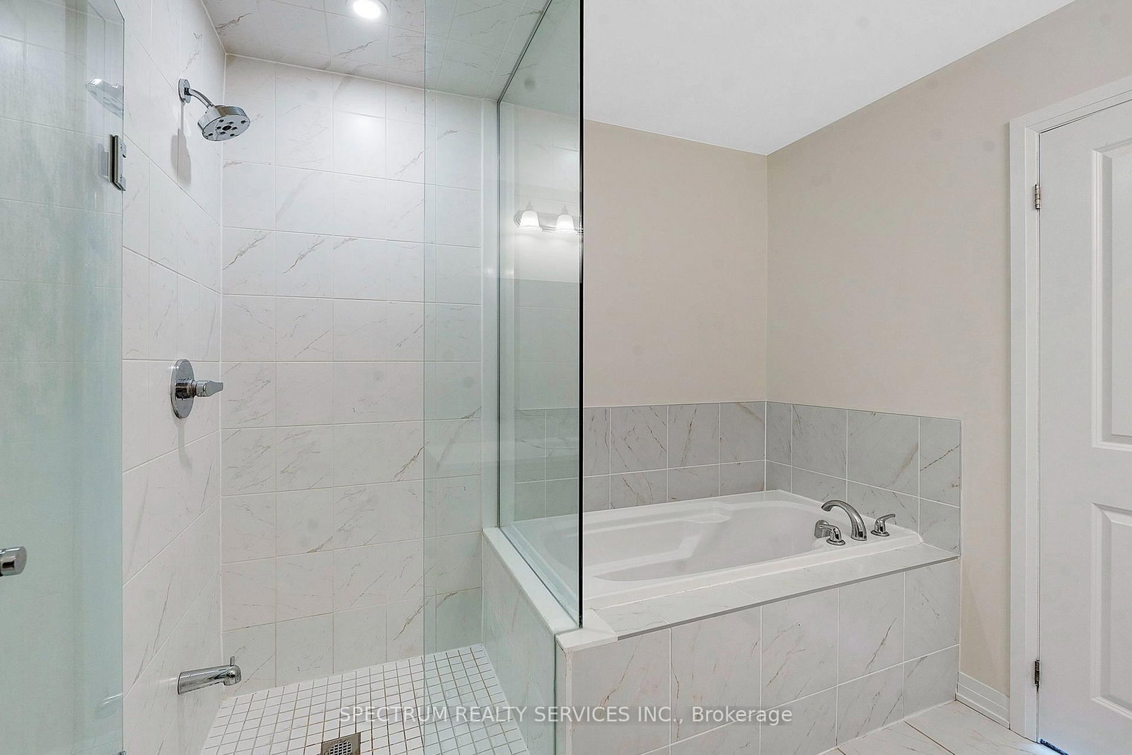 585 Colborne Street E • #108 • Brantford, ON photo 34