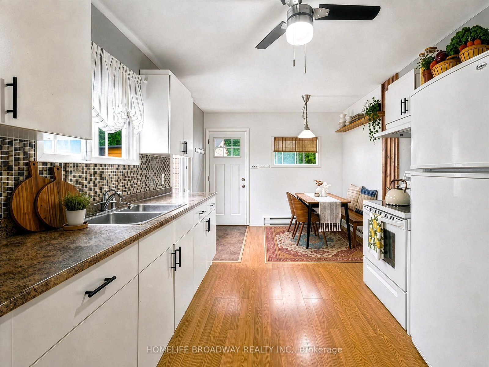255 Robinson Street N • Grimsby, ON photo 10