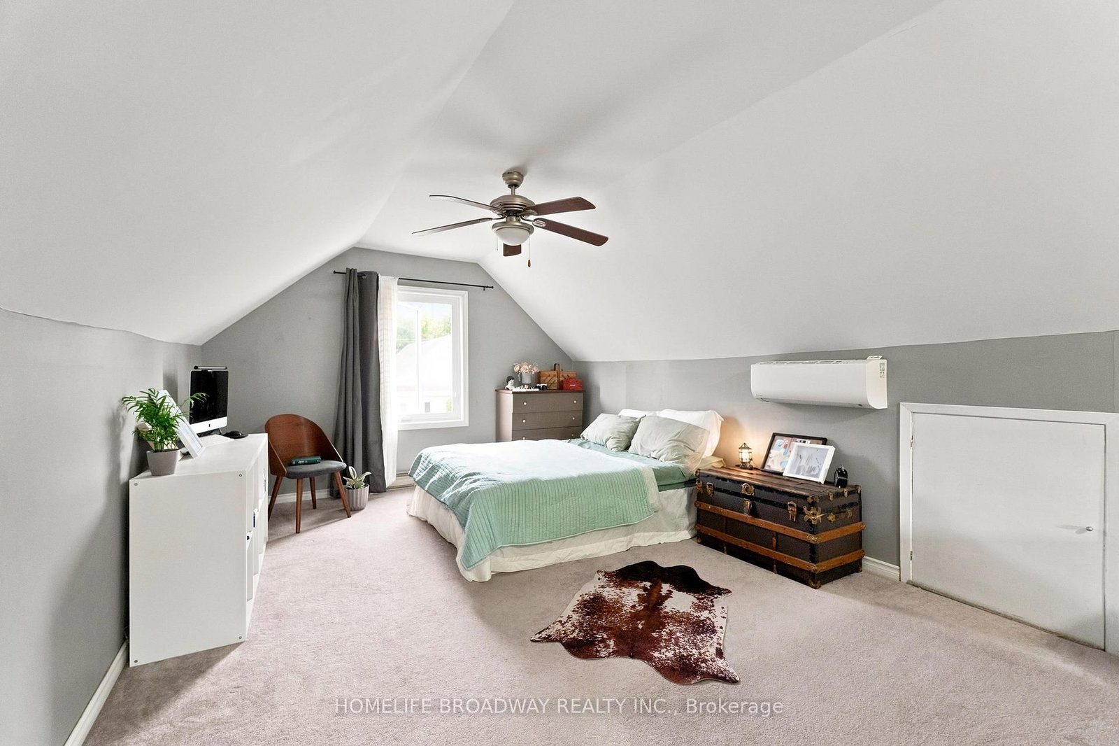 255 Robinson Street N • Grimsby, ON photo 14