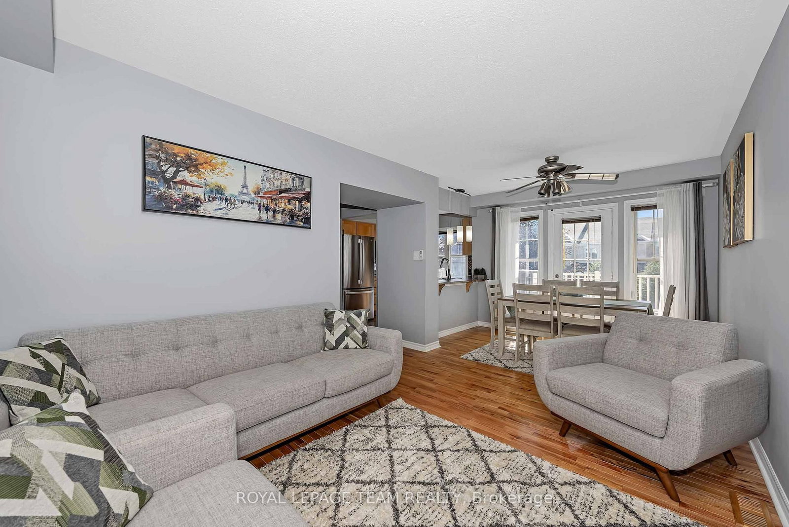 2555 Waterlilly Way • Ottawa, ON photo 10