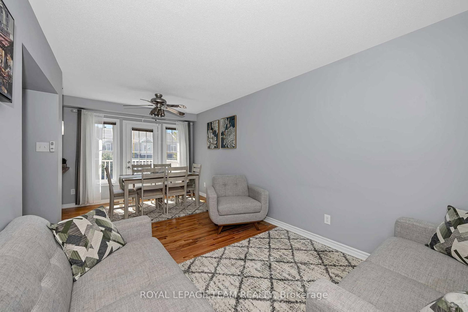 2555 Waterlilly Way • Ottawa, ON photo 11