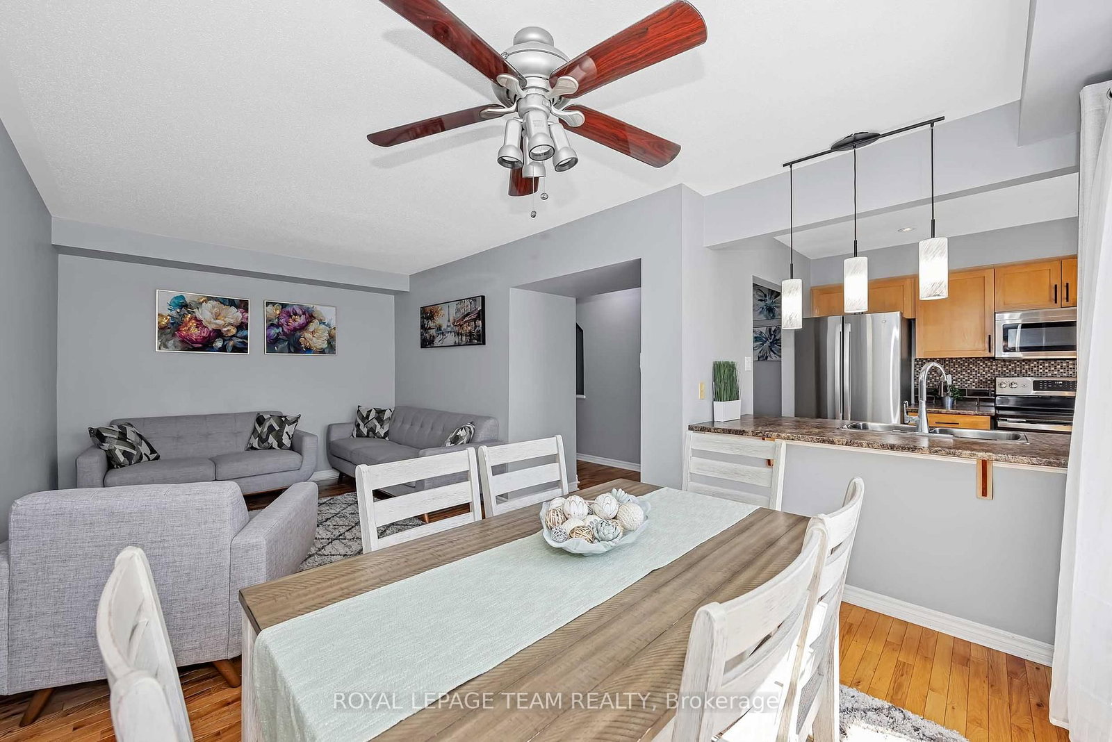 2555 Waterlilly Way • Ottawa, ON photo 14