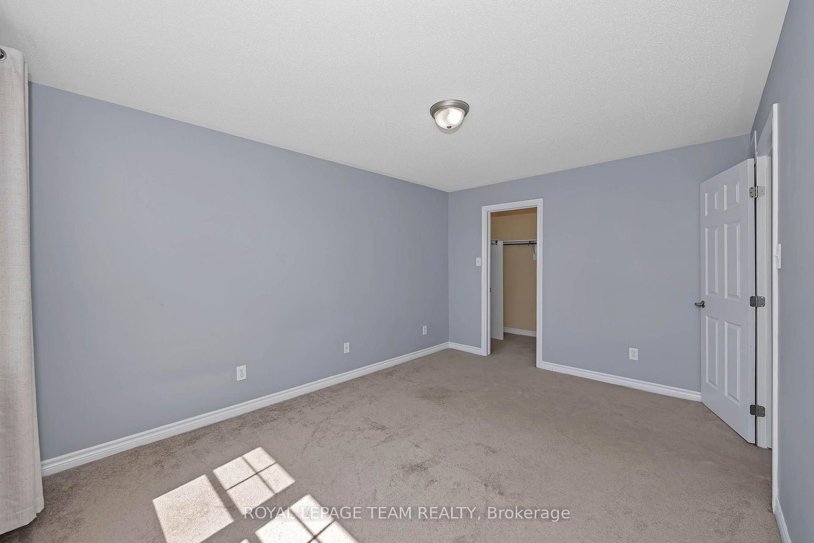 2555 Waterlilly Way • Ottawa, ON photo 26