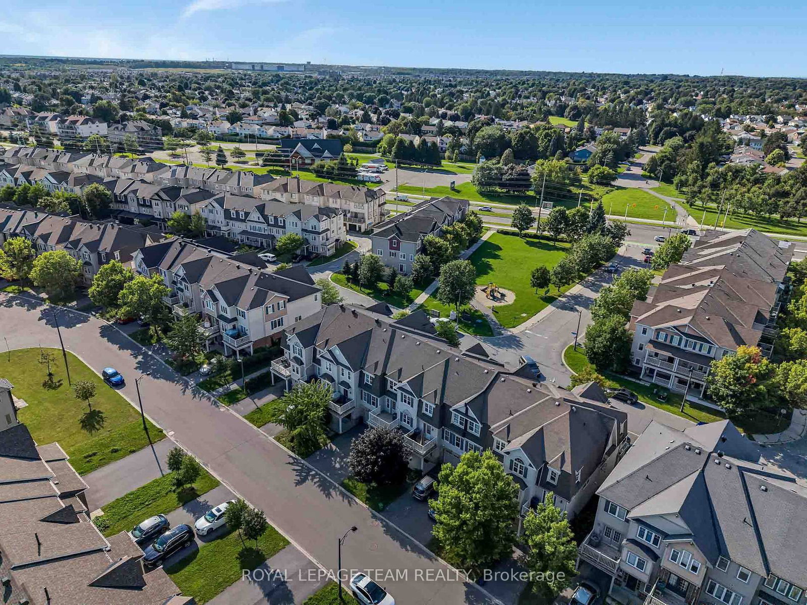 2555 Waterlilly Way • Ottawa, ON photo 33