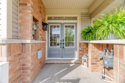 75 Cathedral Court • Hamilton, ON photo 2