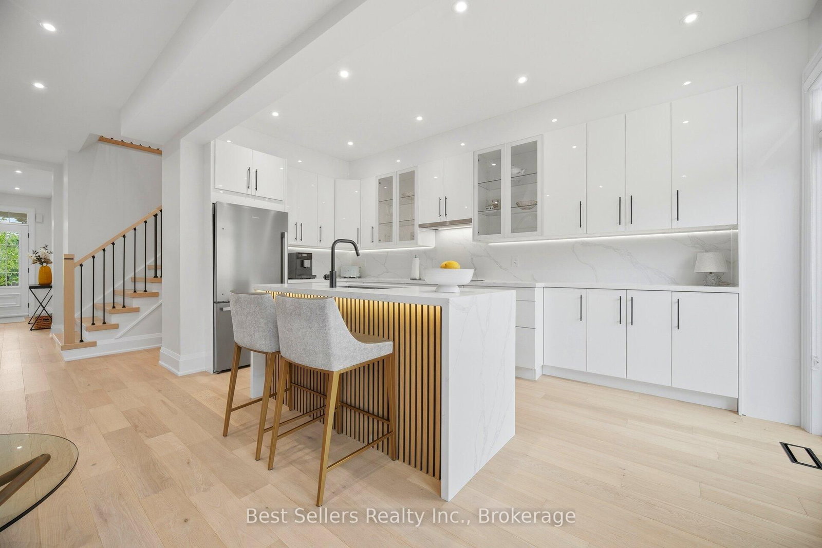 75 Cathedral Court • Hamilton, ON photo 6