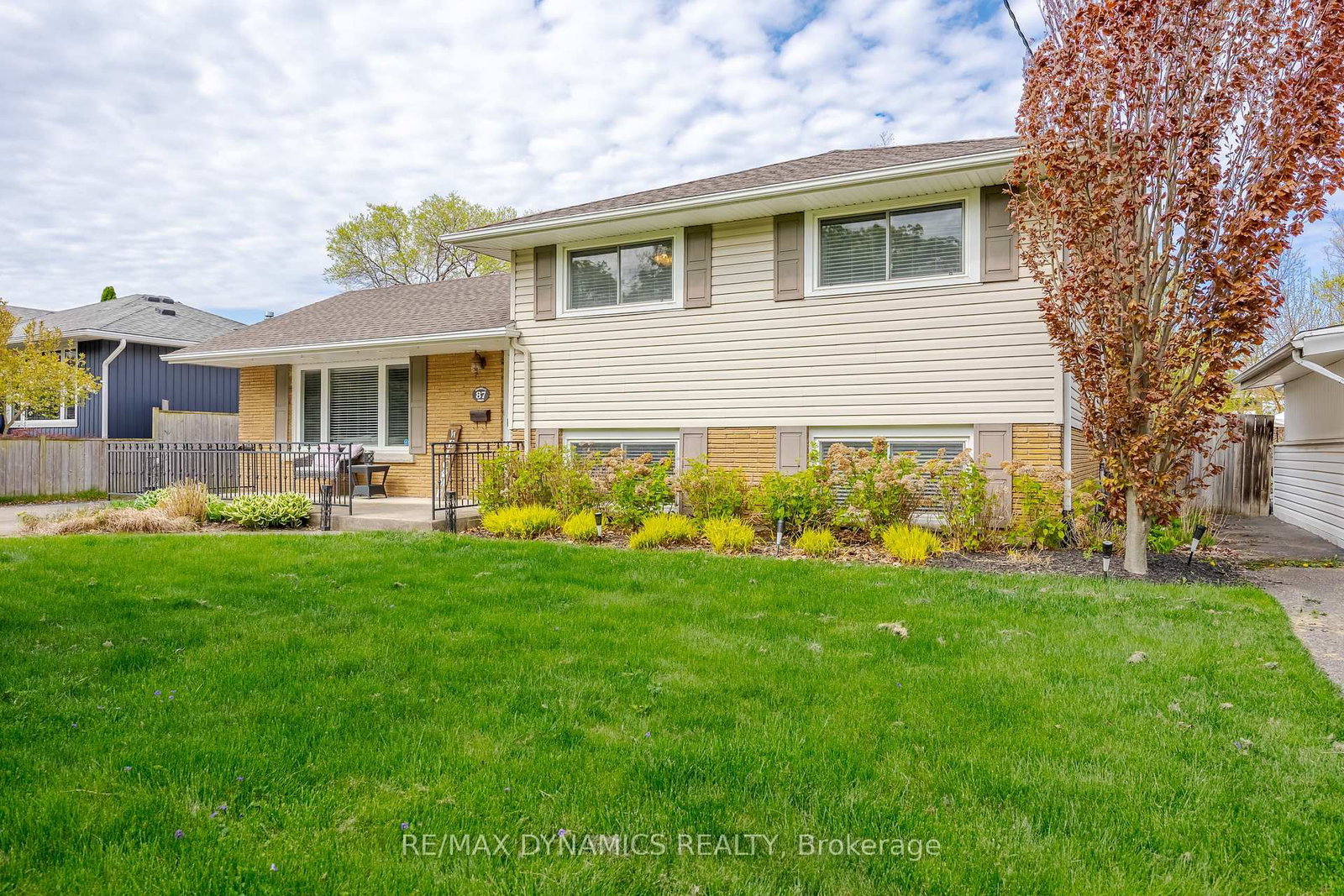87 Rochelle Drive • St. Catharines, ON photo 4
