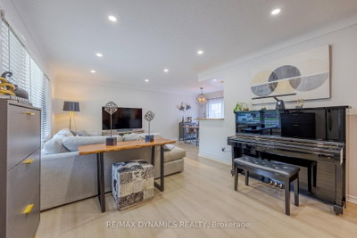 87 Rochelle Drive • St. Catharines, ON photo 6