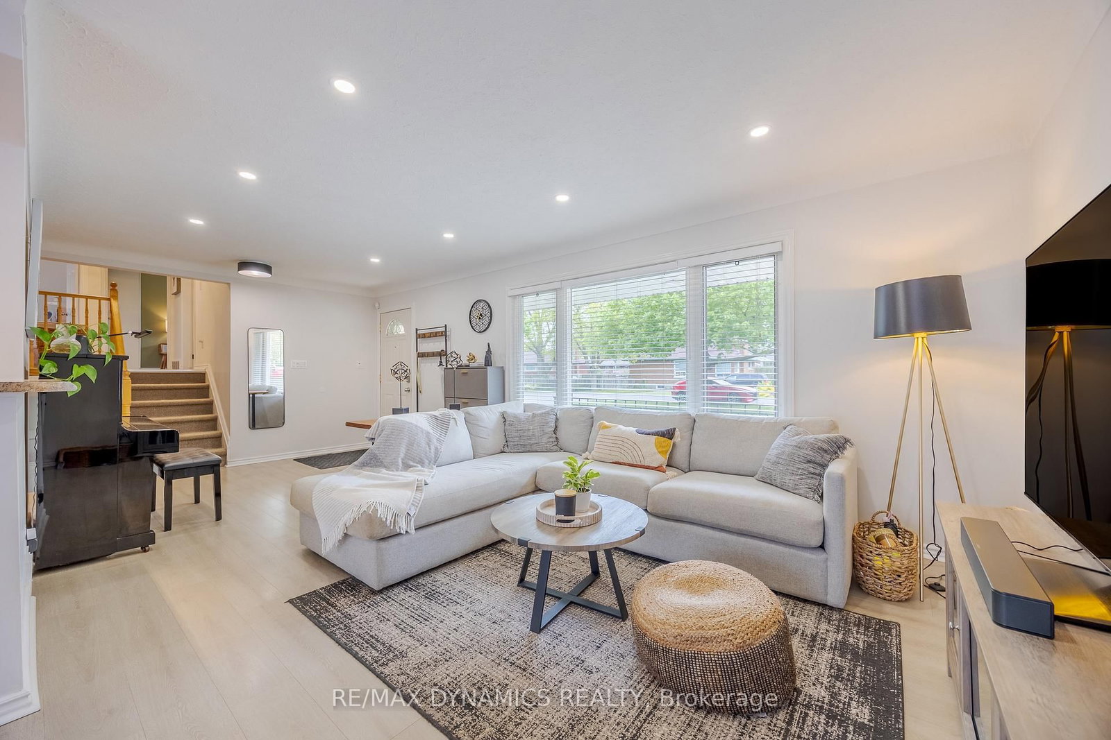87 Rochelle Drive • St. Catharines, ON photo 8