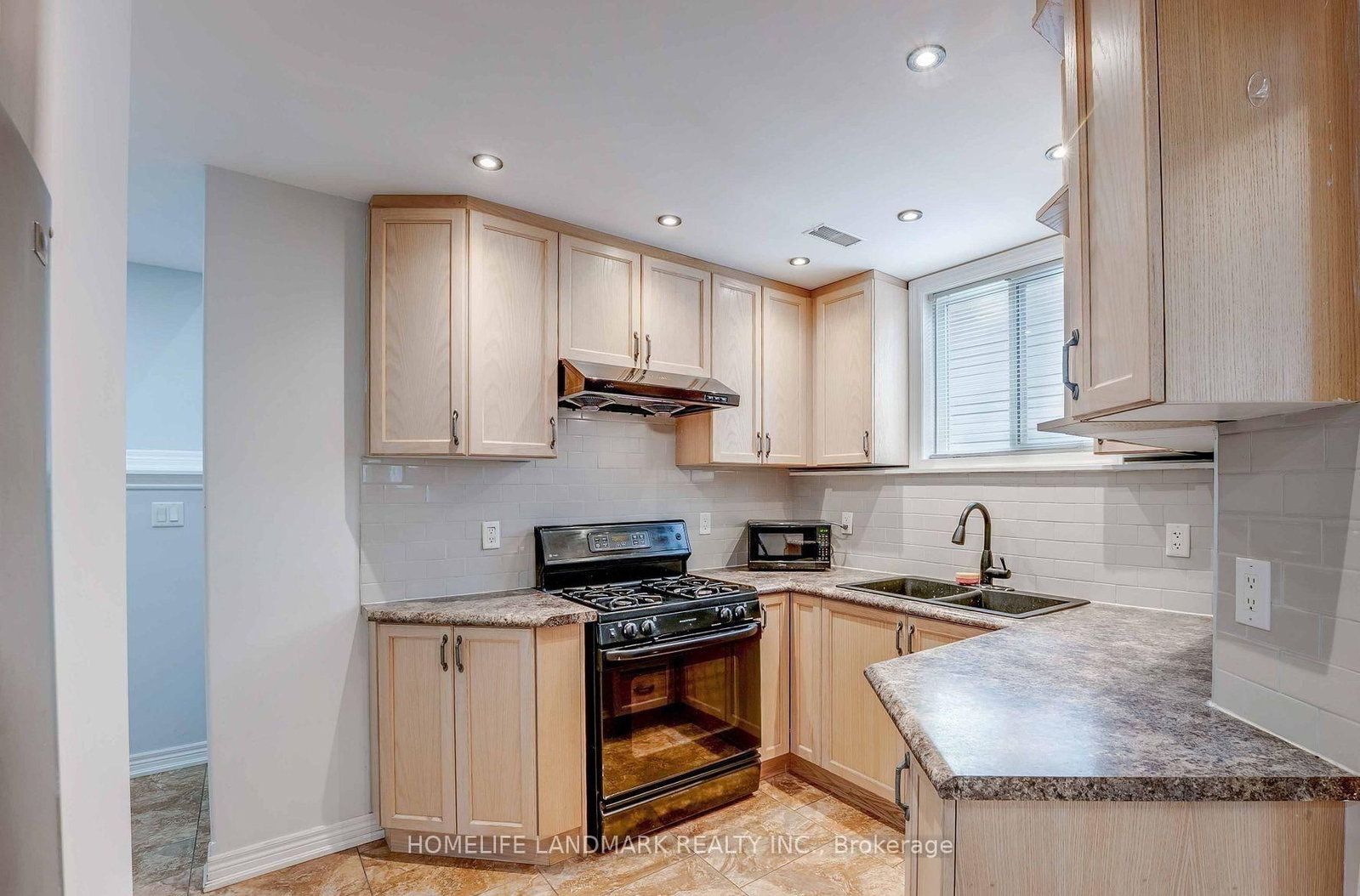 23 Water Street • Thorold, ON photo 39
