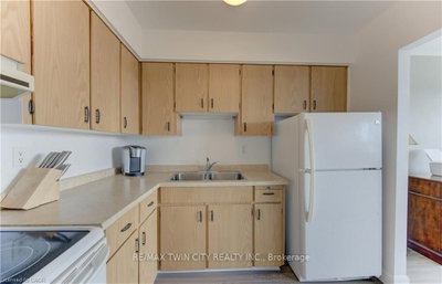 24 MIDLAND Drive • #403 • Kitchener, ON photo 8