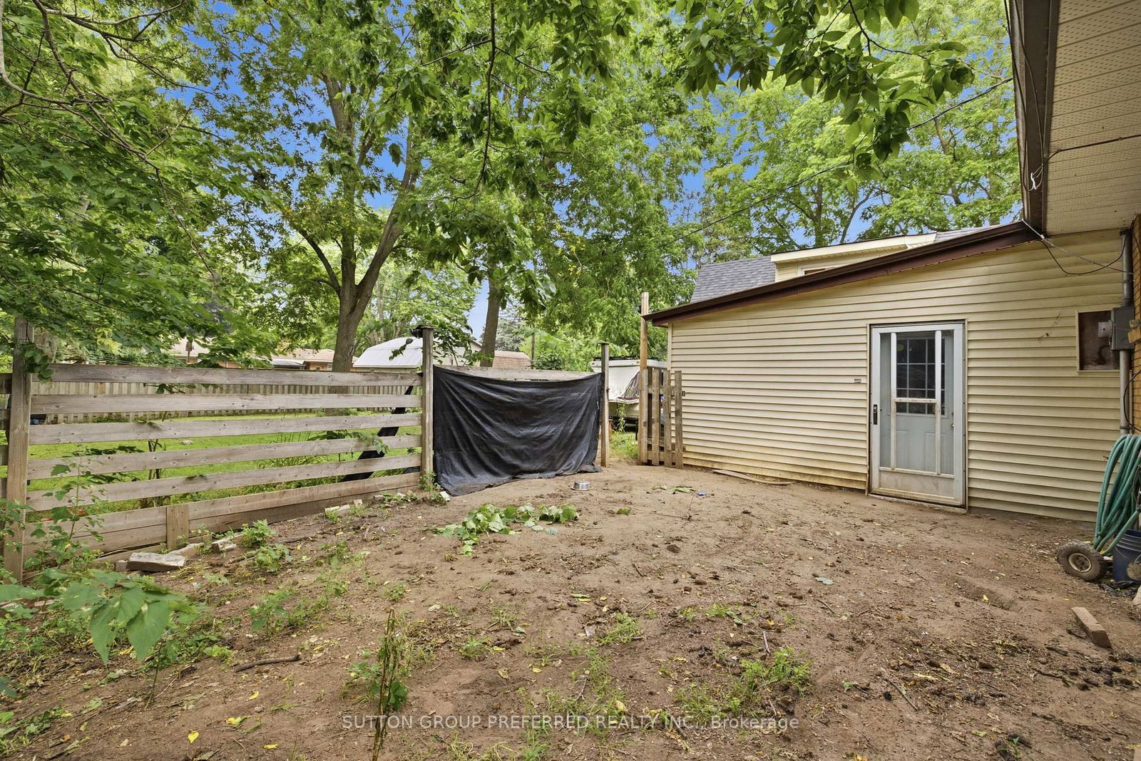 4268 Hamilton Road • Thames Centre, ON photo 18