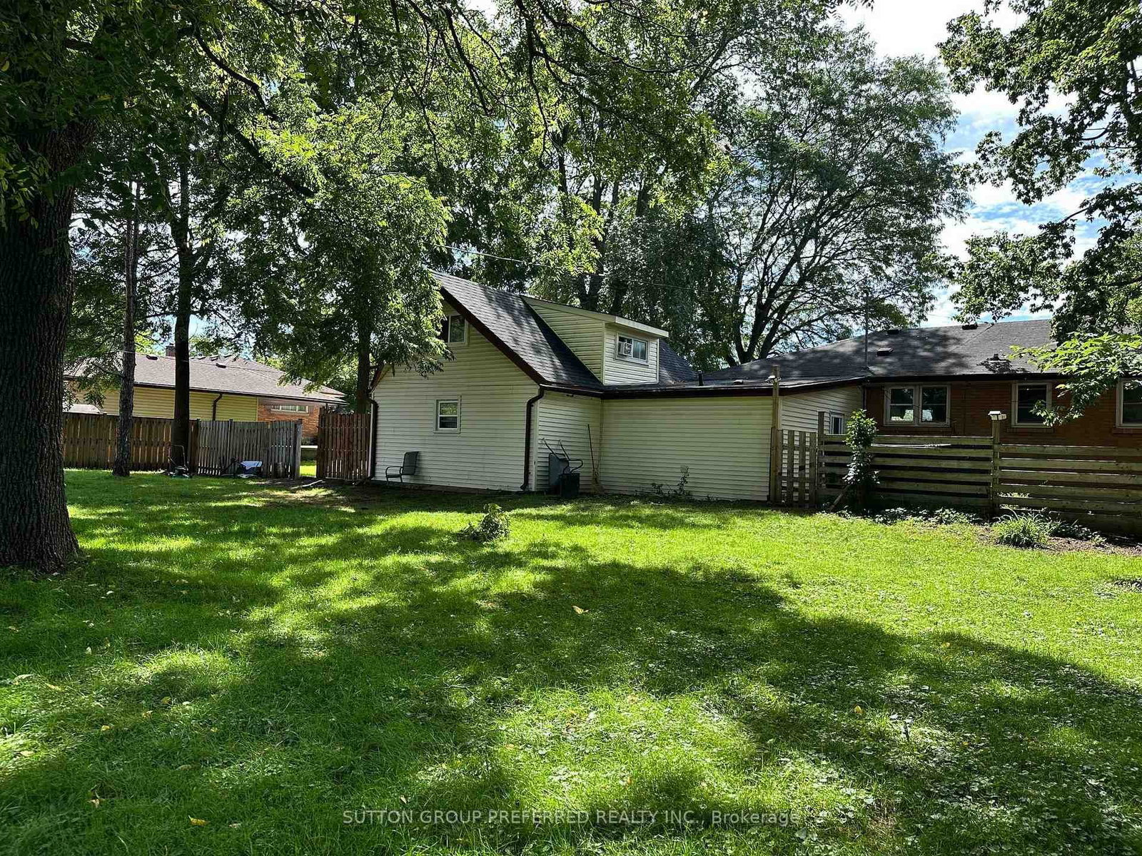 4268 Hamilton Road • Thames Centre, ON photo 9