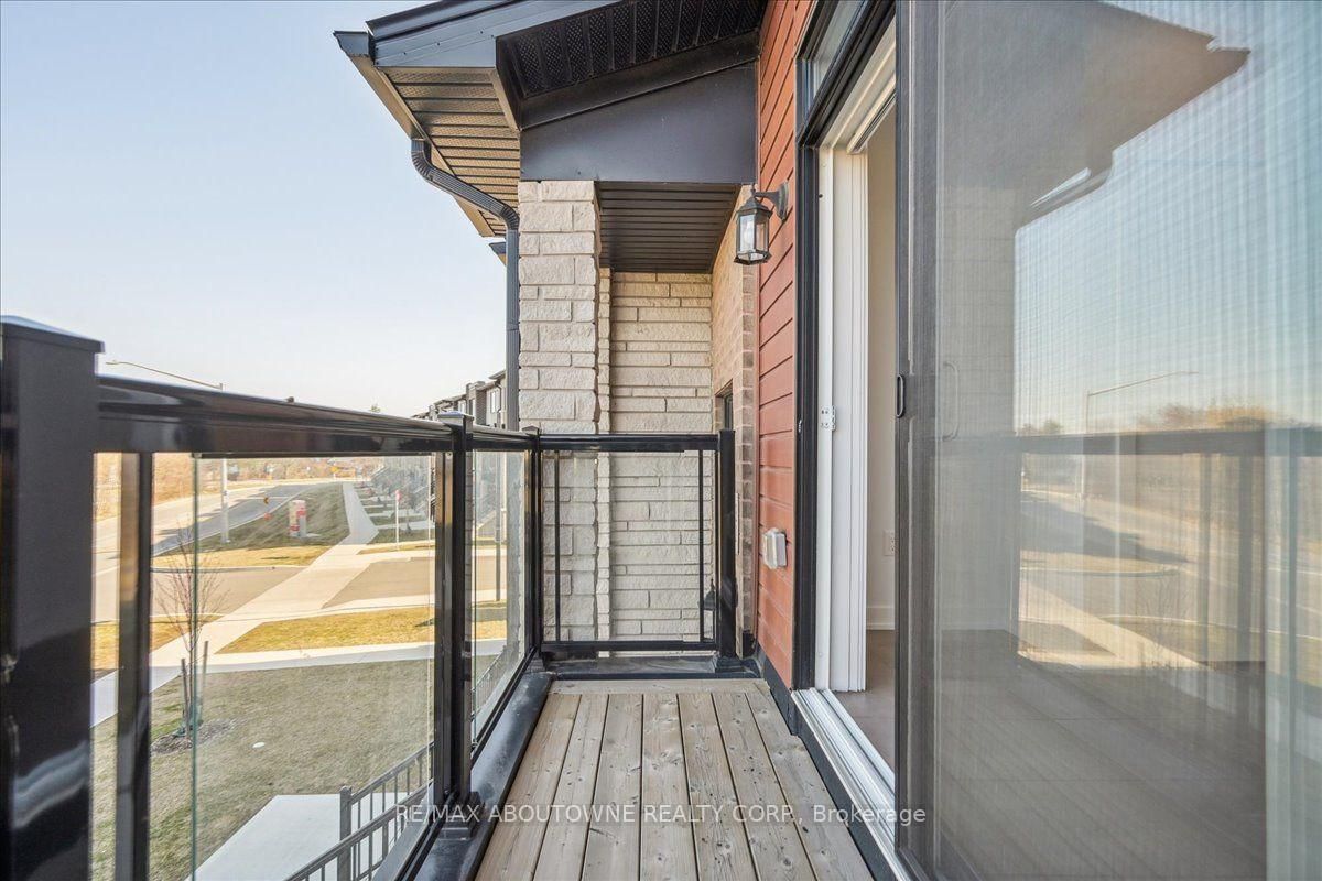 590 North Service Road • #31 • Hamilton, ON photo 11