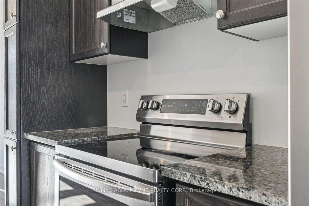 590 North Service Road • #31 • Hamilton, ON photo 18