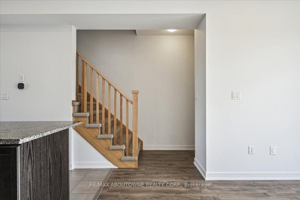 590 North Service Road • #31 • Hamilton, ON photo 23