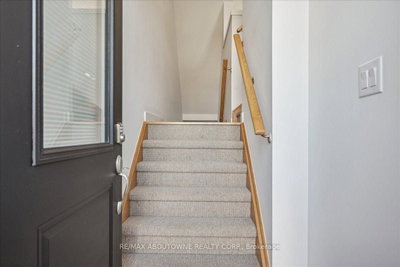 590 North Service Road • #31 • Hamilton, ON photo 3
