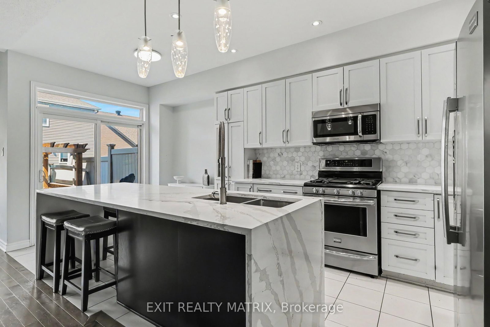 749 Morningstar Way • Ottawa, ON photo 11