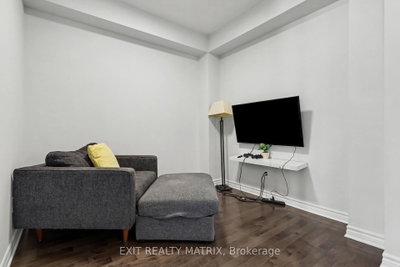 749 Morningstar Way • Ottawa, ON photo 8