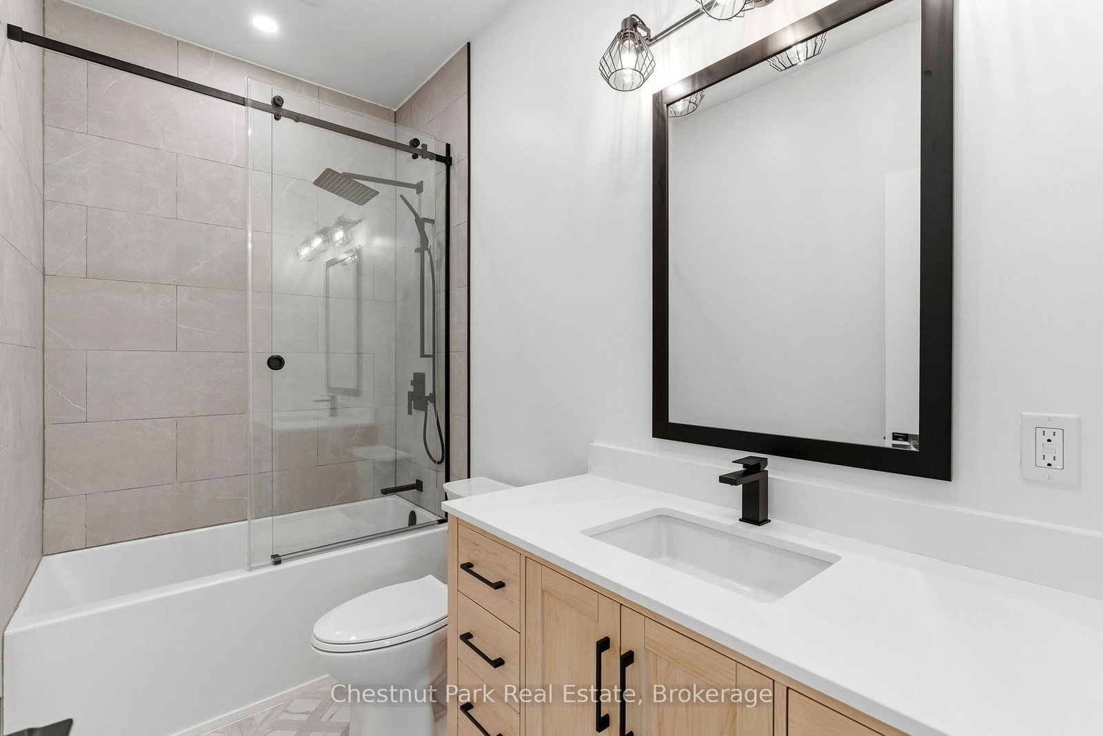 1510 Highway 141 • Huntsville, ON photo 16