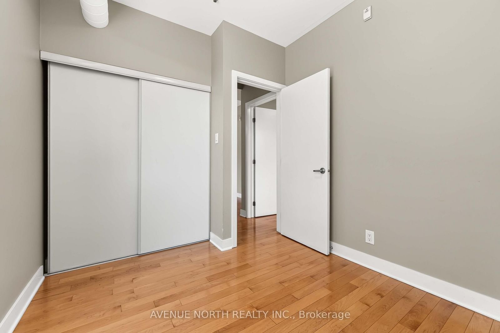 360 Cumberland Street • #201 • Ottawa, ON photo 16