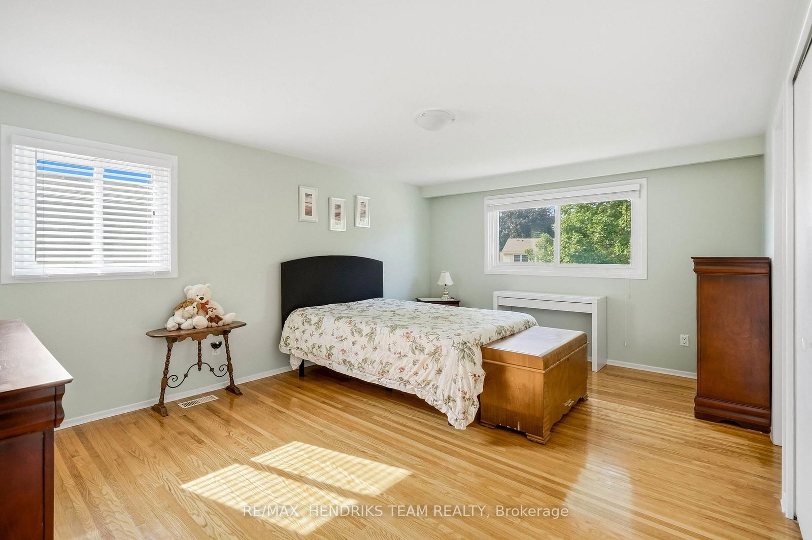 4 Royal Orchard Crescent • St. Catharines, ON photo 21