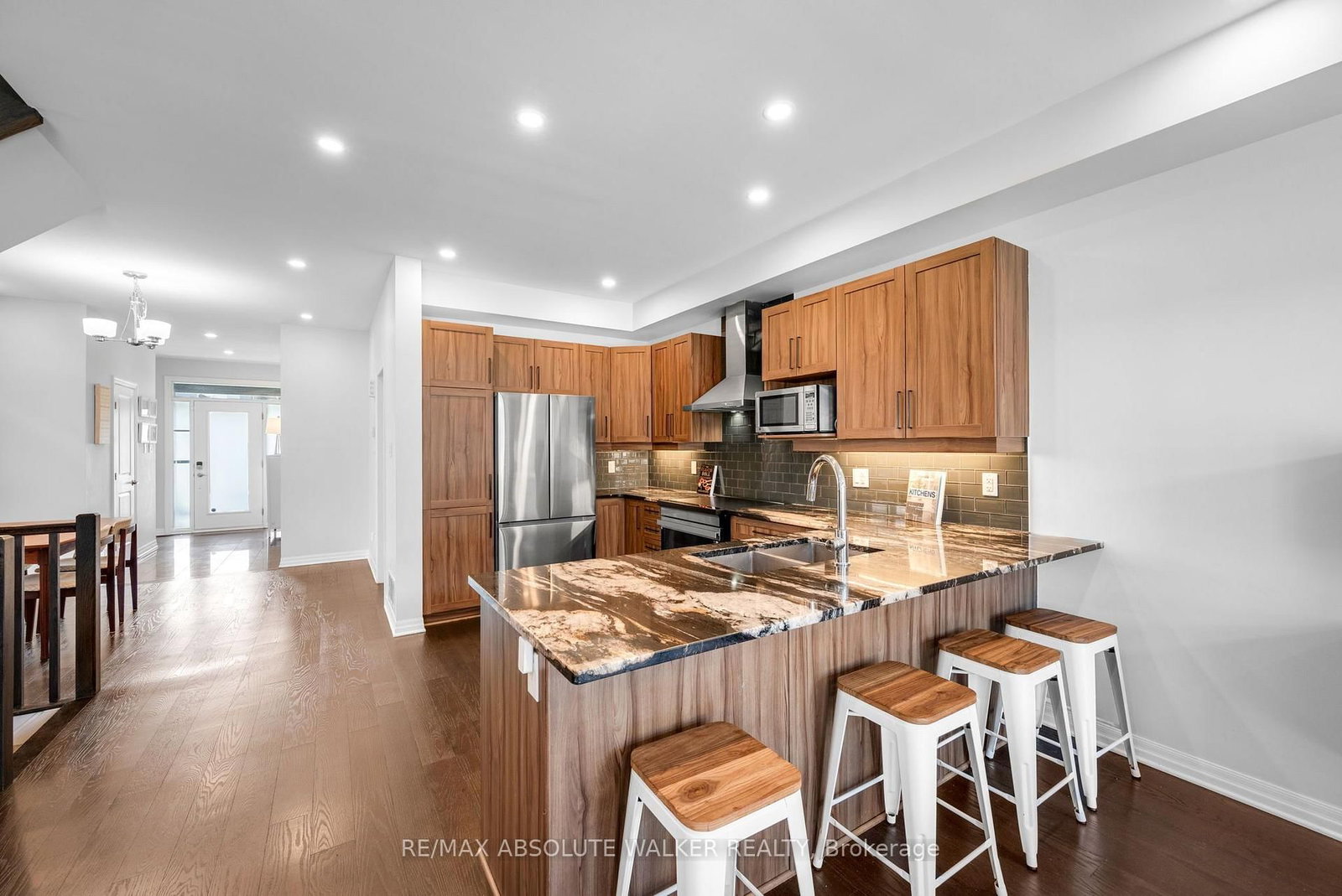 323 Lysander Place • Ottawa, ON photo 11