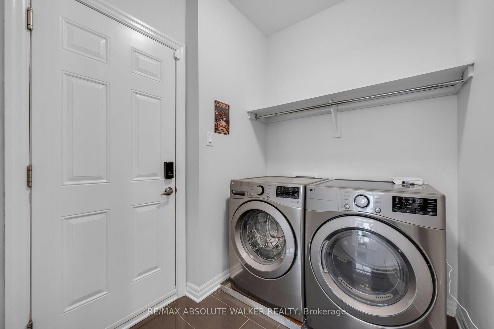 323 Lysander Place • Ottawa, ON photo 22
