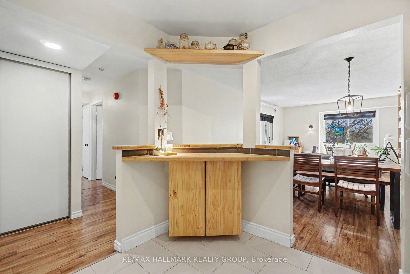 266 Lorry Greenberg Drive • #203 • Ottawa, ON photo 10