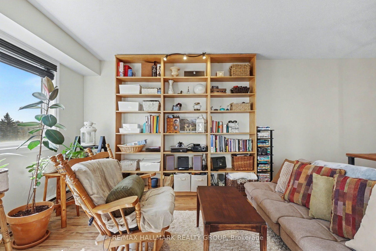266 Lorry Greenberg Drive • #203 • Ottawa, ON photo 14