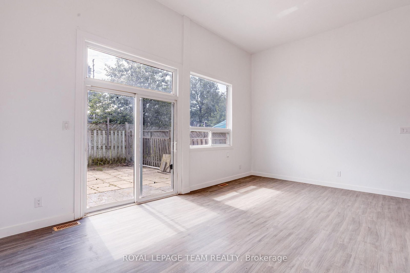 2669 Southvale Crescent • #52 • Ottawa, ON photo 8