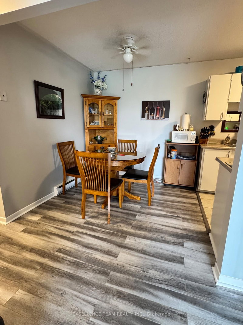 12 - 75 Race Street