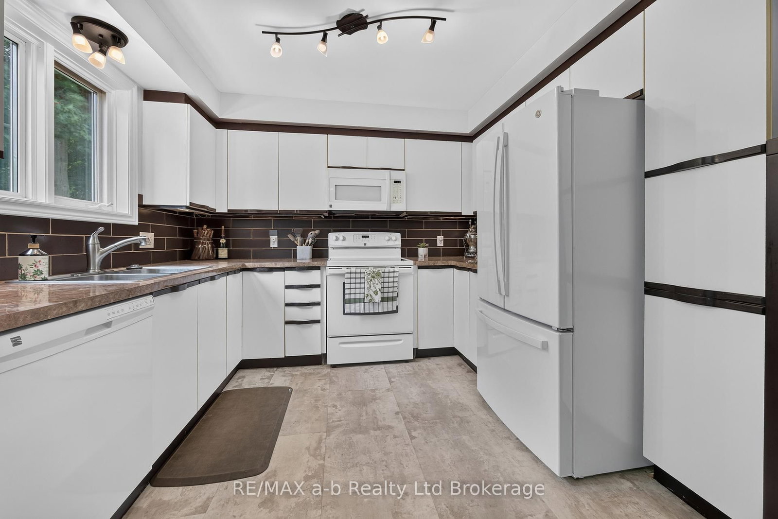 32 Wilkins Crescent • Tillsonburg, ON photo 21