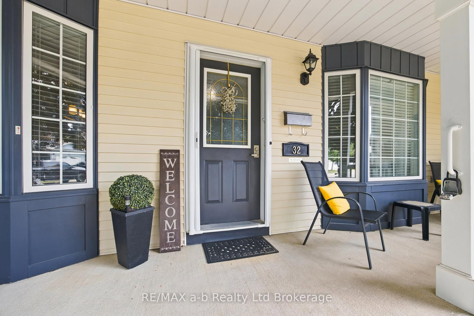 32 Wilkins Crescent • Tillsonburg, ON photo 3