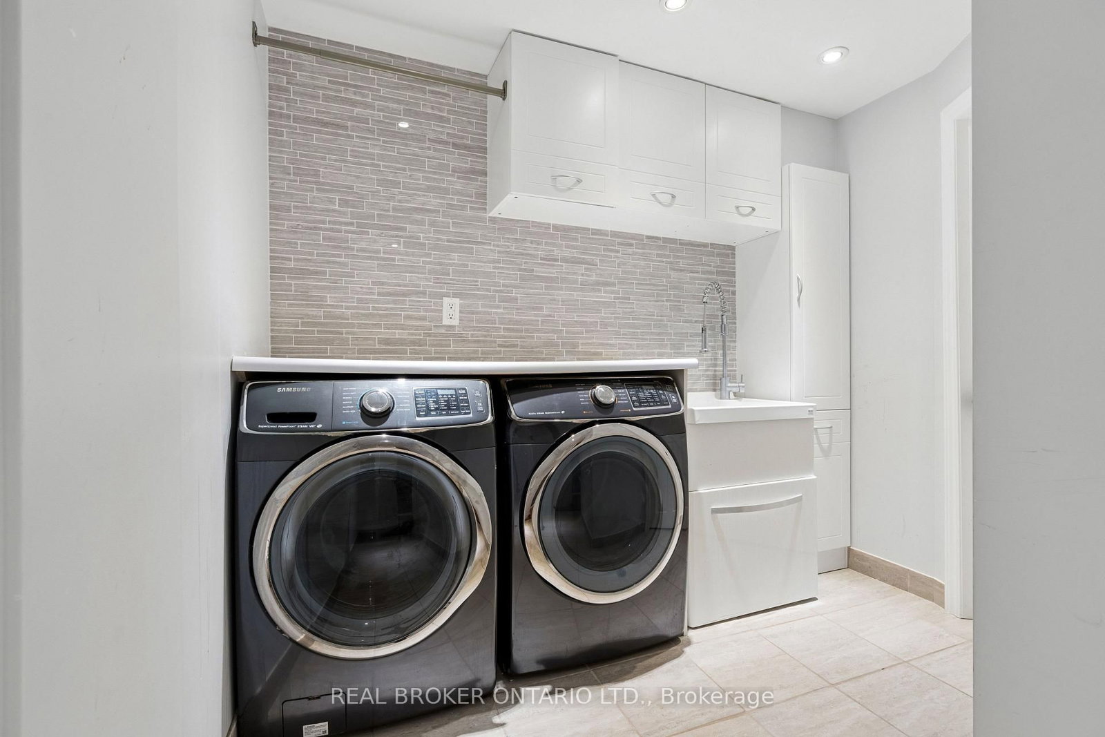 168 Hampson Crescent • Guelph/Eramosa, ON photo 31