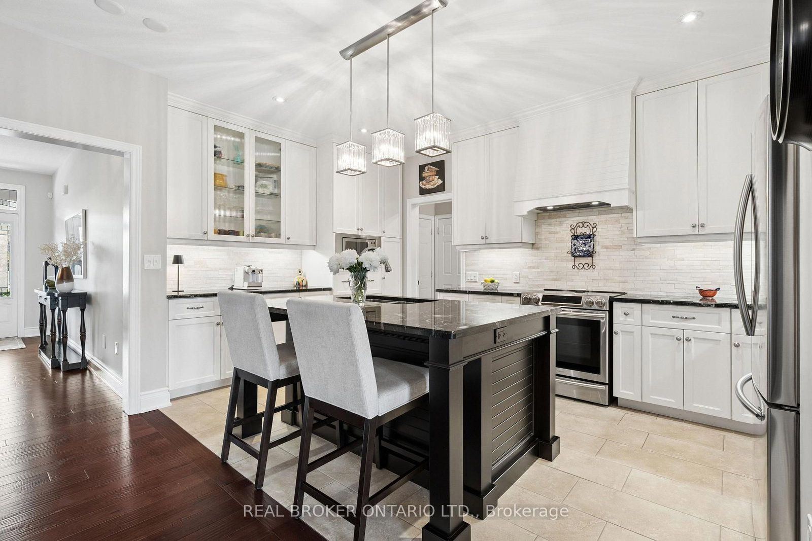 14 Chestnut Drive • Guelph/Eramosa, ON photo 10