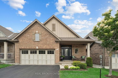 14 Chestnut Drive • Guelph/Eramosa, ON photo 2
