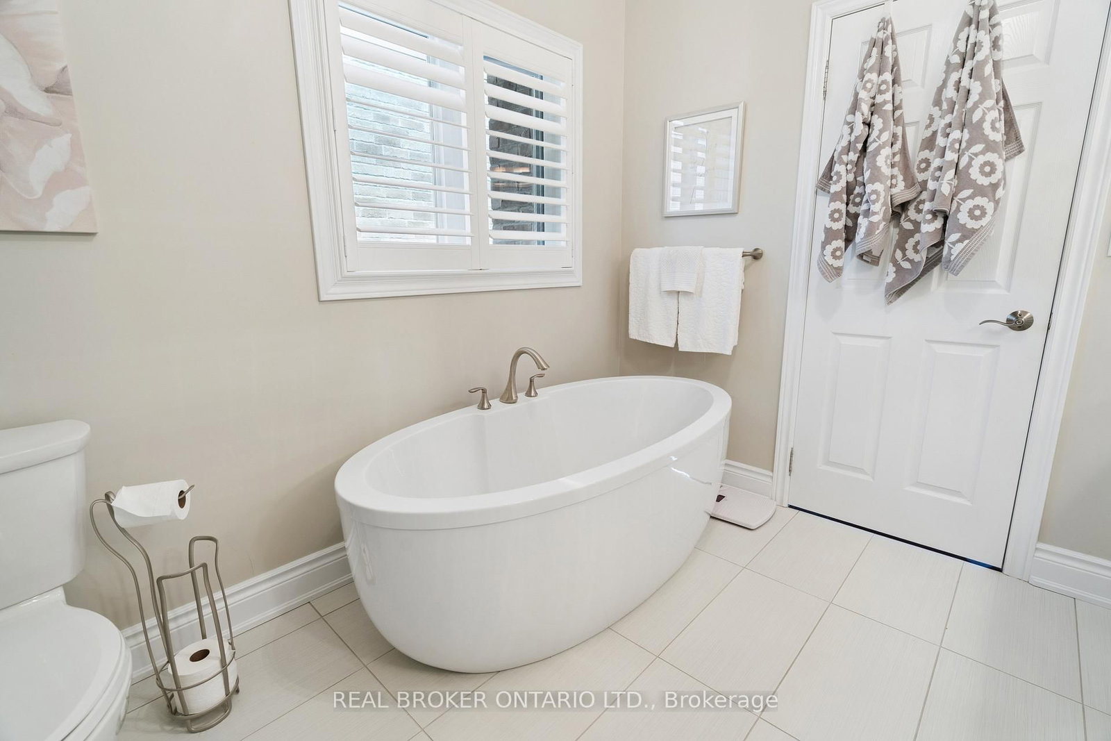 14 Chestnut Drive • Guelph/Eramosa, ON photo 20